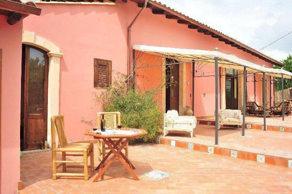 Agriturismo Vita E Natura Vila Noto Exterior foto